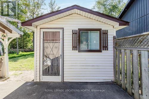 32 57Th Street S, Wasaga Beach, ON - Outdoor With Exterior