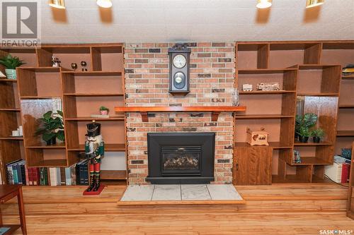 325 Alberta Avenue, Kerrobert, SK - Indoor With Fireplace