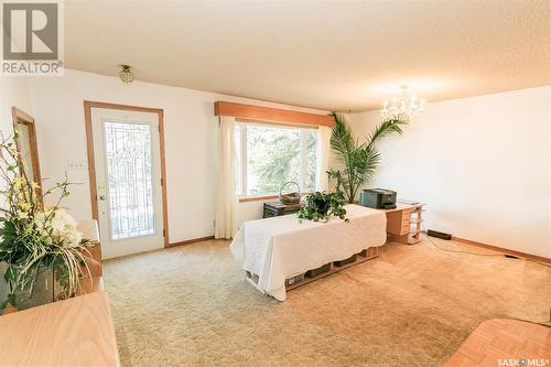 325 Alberta Avenue, Kerrobert, SK - Indoor