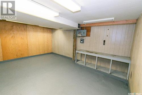 325 Alberta Avenue, Kerrobert, SK - Indoor Photo Showing Other Room