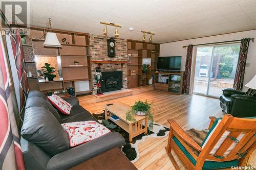 325 Alberta Avenue, Kerrobert, SK - Indoor Photo Showing Living Room With Fireplace