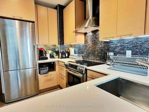 616-3 Market St, Toronto, ON - Indoor Photo Showing Kitchen