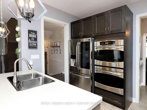 557 Daniel Clarke Way, Oakville, ON - Indoor Photo Showing Kitchen With Stainless Steel Kitchen With Double Sink