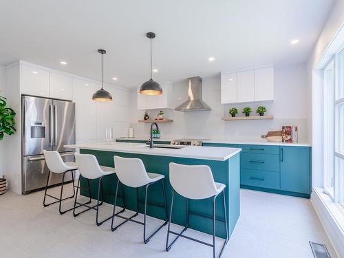 Cuisine - 6780 Rue Baillargeon, Brossard, QC - Indoor Photo Showing Kitchen With Upgraded Kitchen