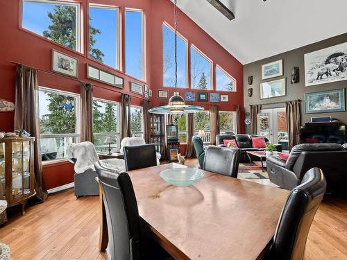 2-4436 Meadow Creek Road, Kamloops, BC - Indoor Photo Showing Dining Room