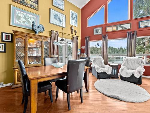 2-4436 Meadow Creek Road, Kamloops, BC - Indoor Photo Showing Dining Room