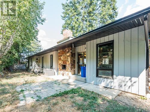 2408 11Th Avenue, Castlegar, BC - Outdoor With Deck Patio Veranda