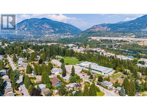 2408 11Th Avenue, Castlegar, BC - Outdoor With View