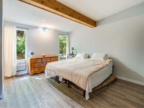 2408 11Th Avenue, Castlegar, BC - Indoor Photo Showing Bedroom