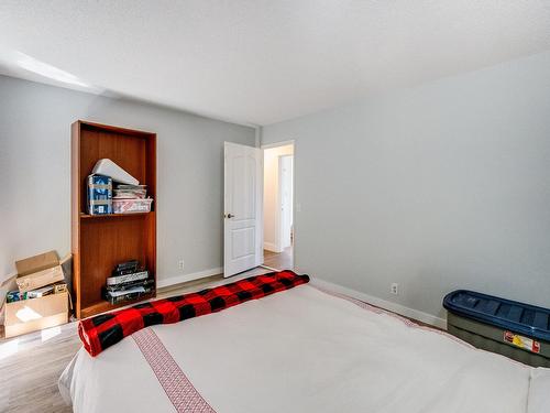 2408 11Th Avenue, Castlegar, BC - Indoor Photo Showing Other Room