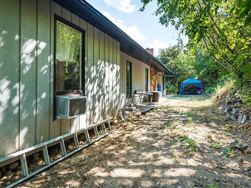 2408 11Th Avenue, Castlegar, BC - Outdoor With Deck Patio Veranda