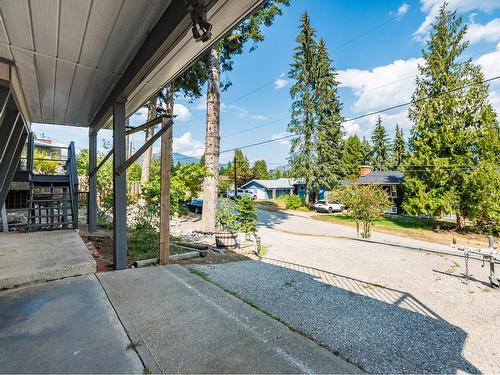 2408 11Th Avenue, Castlegar, BC - Outdoor