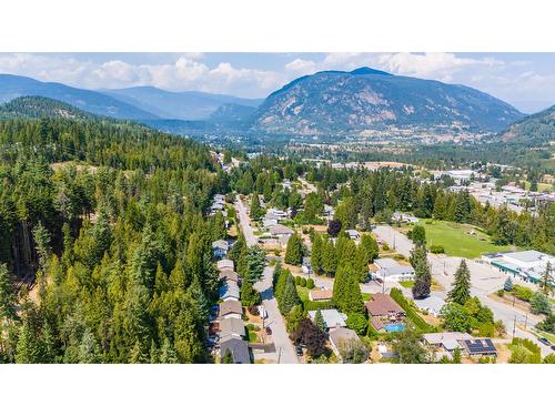 2408 11Th Avenue, Castlegar, BC - Outdoor With View