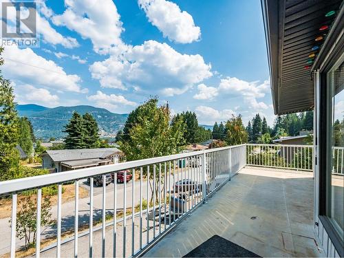 2408 11Th Avenue, Castlegar, BC - Outdoor