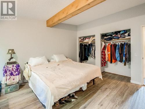 2408 11Th Avenue, Castlegar, BC - Indoor Photo Showing Bedroom