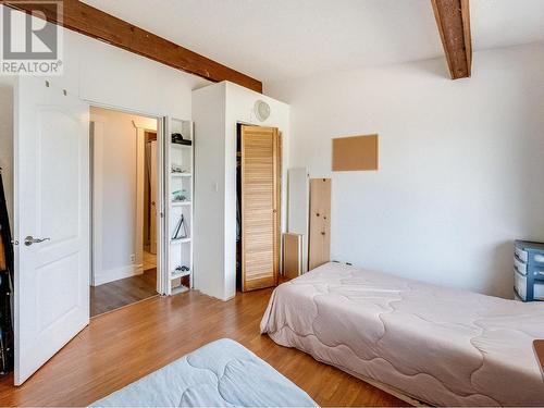 2408 11Th Avenue, Castlegar, BC - Indoor Photo Showing Bedroom