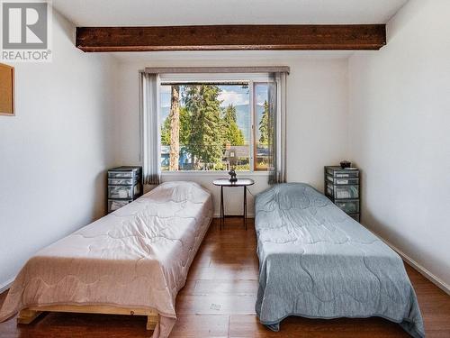 2408 11Th Avenue, Castlegar, BC - Indoor Photo Showing Bedroom