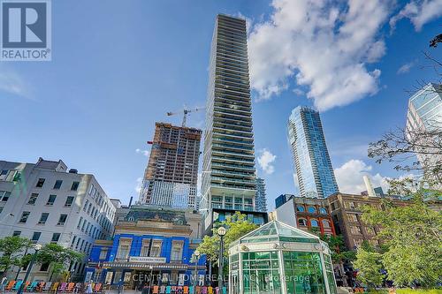 3604 - 224 King Street W, Toronto (Waterfront Communities), ON - Outdoor With Facade