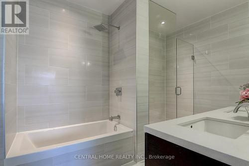 3604 - 224 King Street W, Toronto (Waterfront Communities), ON - Indoor Photo Showing Bathroom