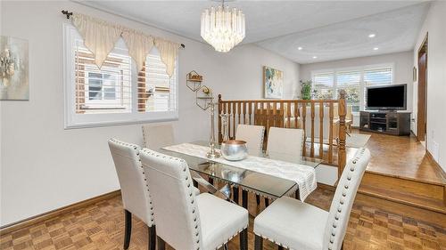 21 Haskins Court, Hamilton, ON - Indoor Photo Showing Dining Room