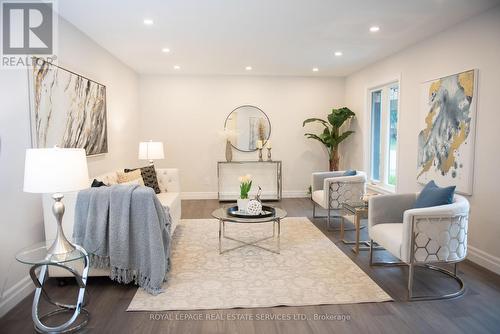 2535 Robin Drive, Mississauga (Sheridan), ON - Indoor Photo Showing Living Room