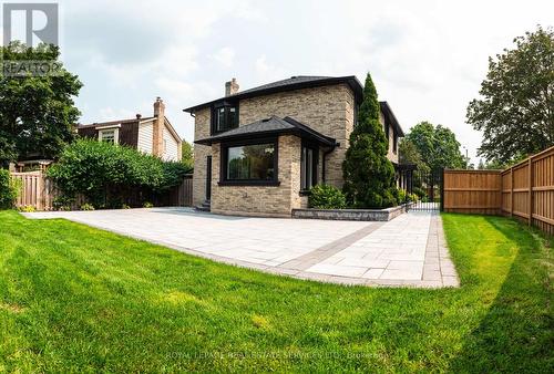 2535 Robin Drive, Mississauga (Sheridan), ON - Outdoor