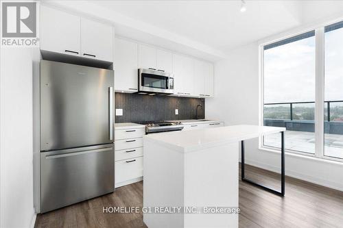 804 - 1808 St. Clair Avenue W, Toronto (Weston-Pellam Park), ON - Indoor Photo Showing Kitchen