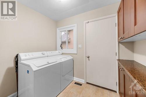 240 Lake Avenue E, Carleton Place, ON - Indoor Photo Showing Laundry Room