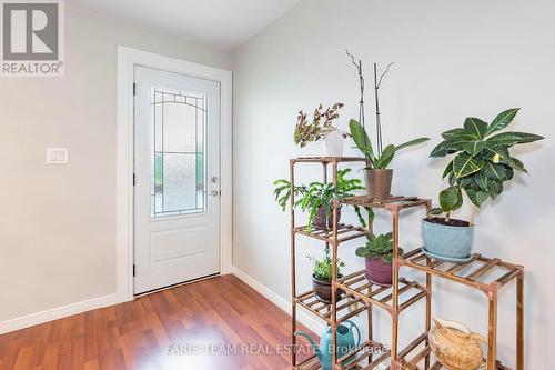 6582 Yonge Street, Innisfil, ON - Indoor Photo Showing Other Room