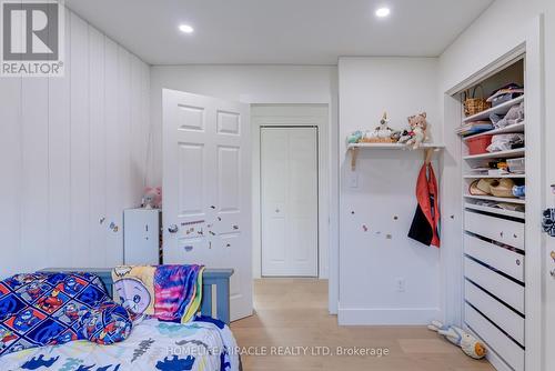 71 Nicholson Crescent, Springwater (Minesing), ON - Indoor Photo Showing Bedroom