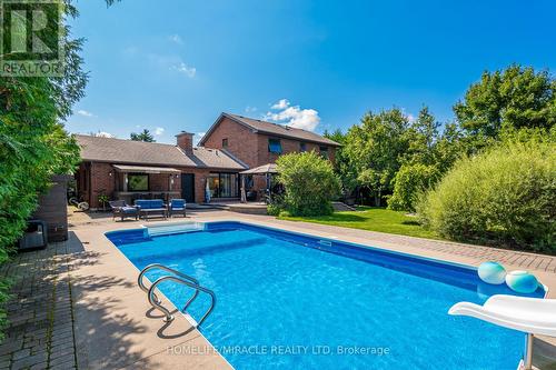 71 Nicholson Crescent, Springwater (Minesing), ON - Outdoor With In Ground Pool With Backyard