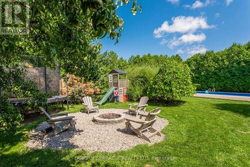 71 Nicholson Crescent, Springwater (Minesing), ON - Outdoor With Backyard