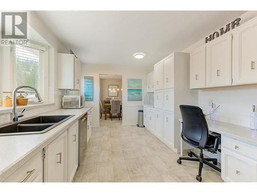 878 Roma Court, Kelowna, BC - Indoor Photo Showing Kitchen With Double Sink