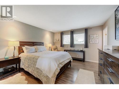 878 Roma Court, Kelowna, BC - Indoor Photo Showing Bedroom