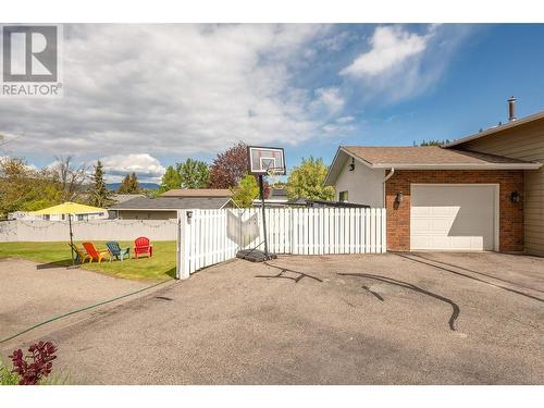 878 Roma Court, Kelowna, BC - Outdoor