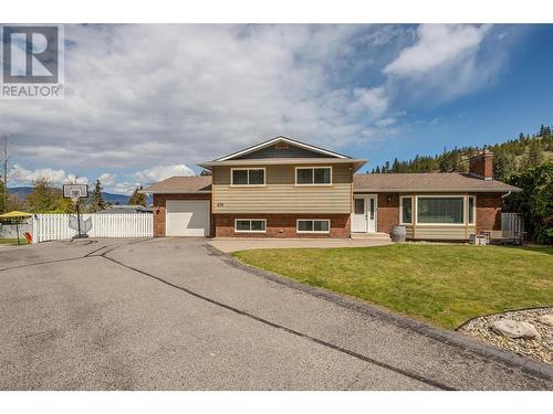 878 Roma Court, Kelowna, BC - Outdoor With Facade