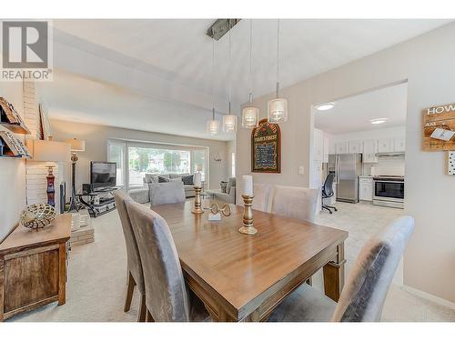 878 Roma Court, Kelowna, BC - Indoor Photo Showing Dining Room