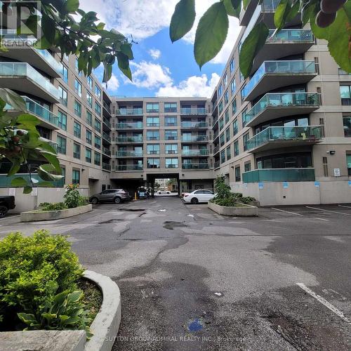 114 - 890 Sheppard Avenue W, Toronto (Clanton Park), ON 