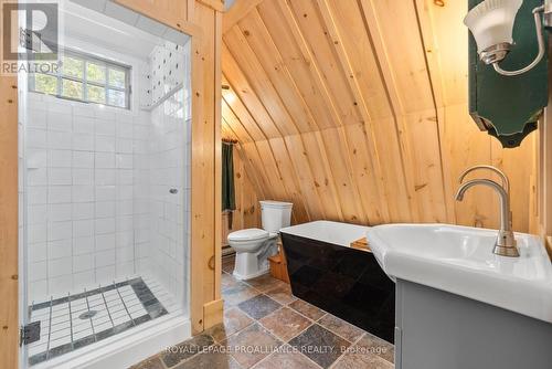 1910 County Road 12, Prince Edward County (Picton), ON - Indoor Photo Showing Bathroom