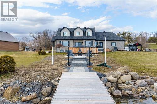 18734 County 2 Road, Cornwall, ON - Outdoor