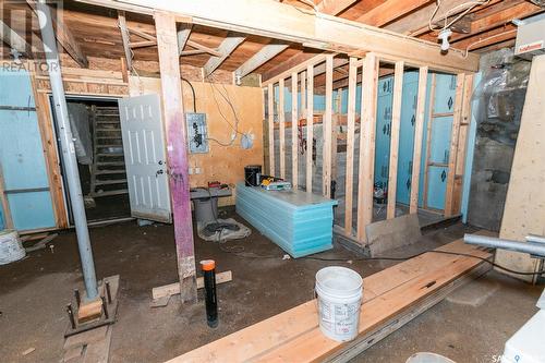 631 Saskatchewan Avenue, Kerrobert, SK - Indoor Photo Showing Basement