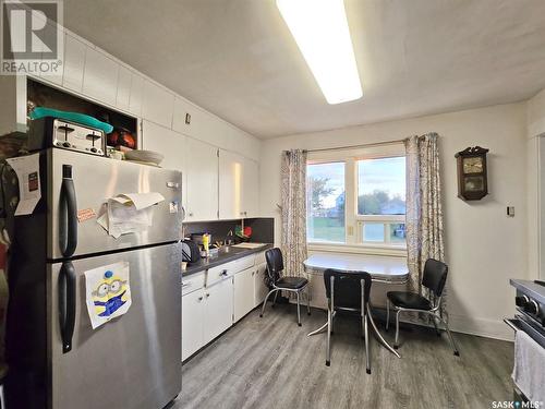 110 2Nd Avenue, Young, SK - Indoor Photo Showing Kitchen