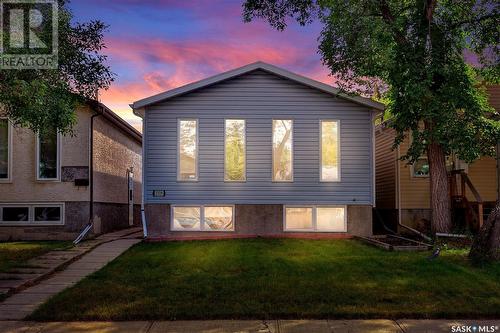 1329 Queen Street, Regina, SK - Outdoor