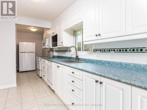 59 Stanley Road, Kawartha Lakes, ON - Indoor Photo Showing Kitchen