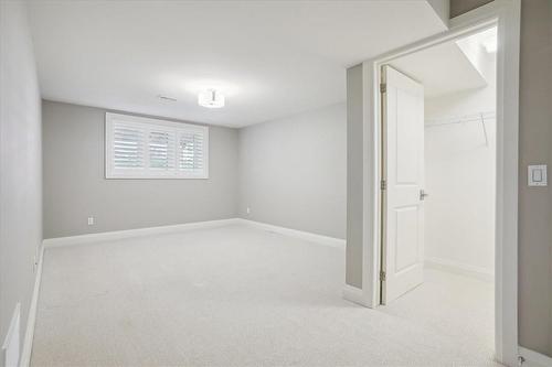 5622 Ironwood Street|Unit #1, Niagara Falls, ON - Indoor Photo Showing Other Room