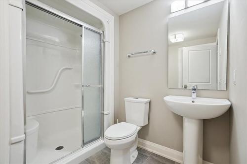 5622 Ironwood Street|Unit #1, Niagara Falls, ON - Indoor Photo Showing Bathroom