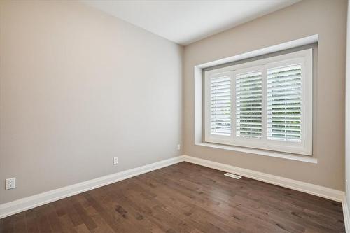 5622 Ironwood Street|Unit #1, Niagara Falls, ON - Indoor Photo Showing Other Room