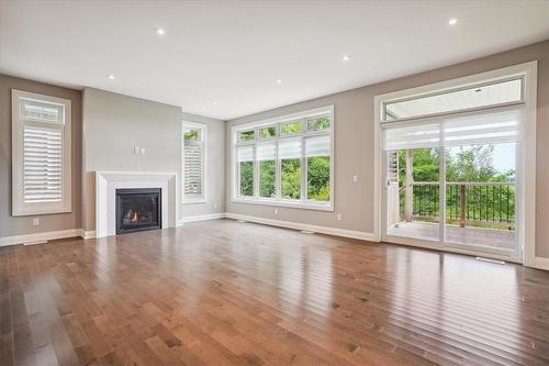 5622 Ironwood Street|Unit #1, Niagara Falls, ON - Indoor Photo Showing Living Room With Fireplace