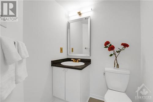 1551 Briarfield Crescent, Ottawa, ON - Indoor Photo Showing Bathroom