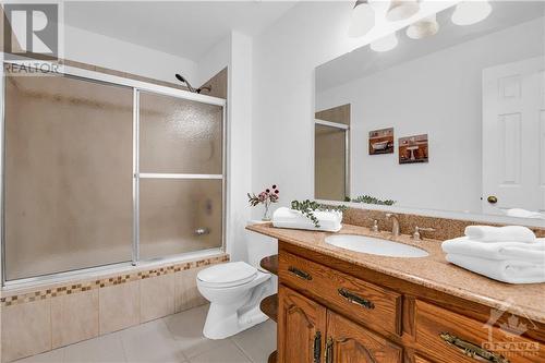 1551 Briarfield Crescent, Ottawa, ON - Indoor Photo Showing Bathroom